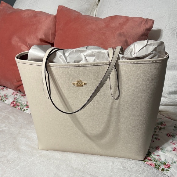 Coach Ivory Leather Tote Bag - Picture 1 of 5